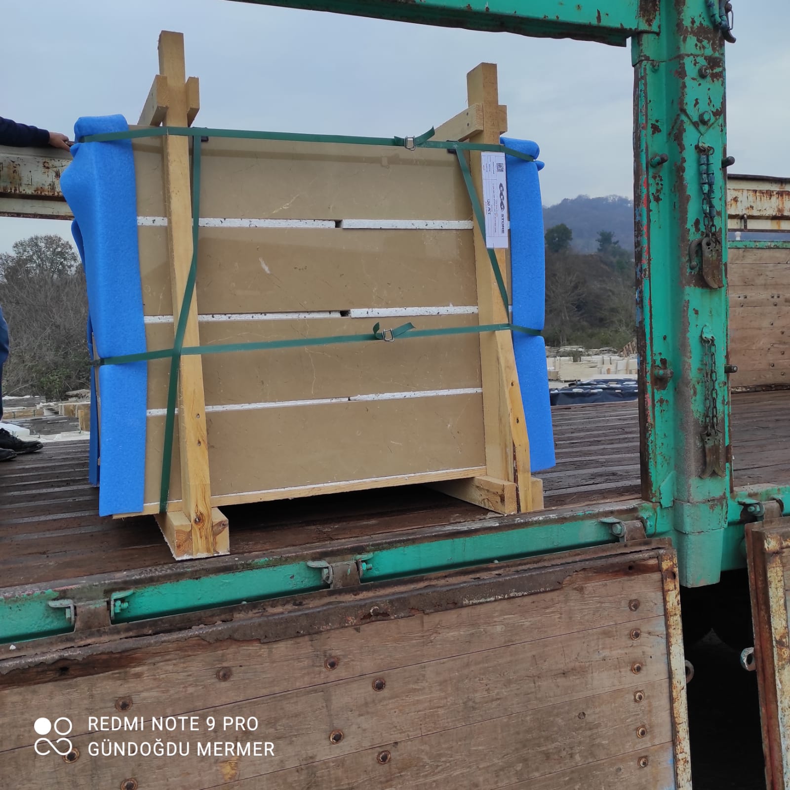 Bursa Koyu Bej Mermer